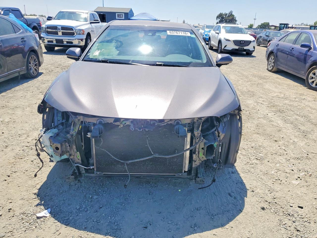 2019 Toyota Camry, LE