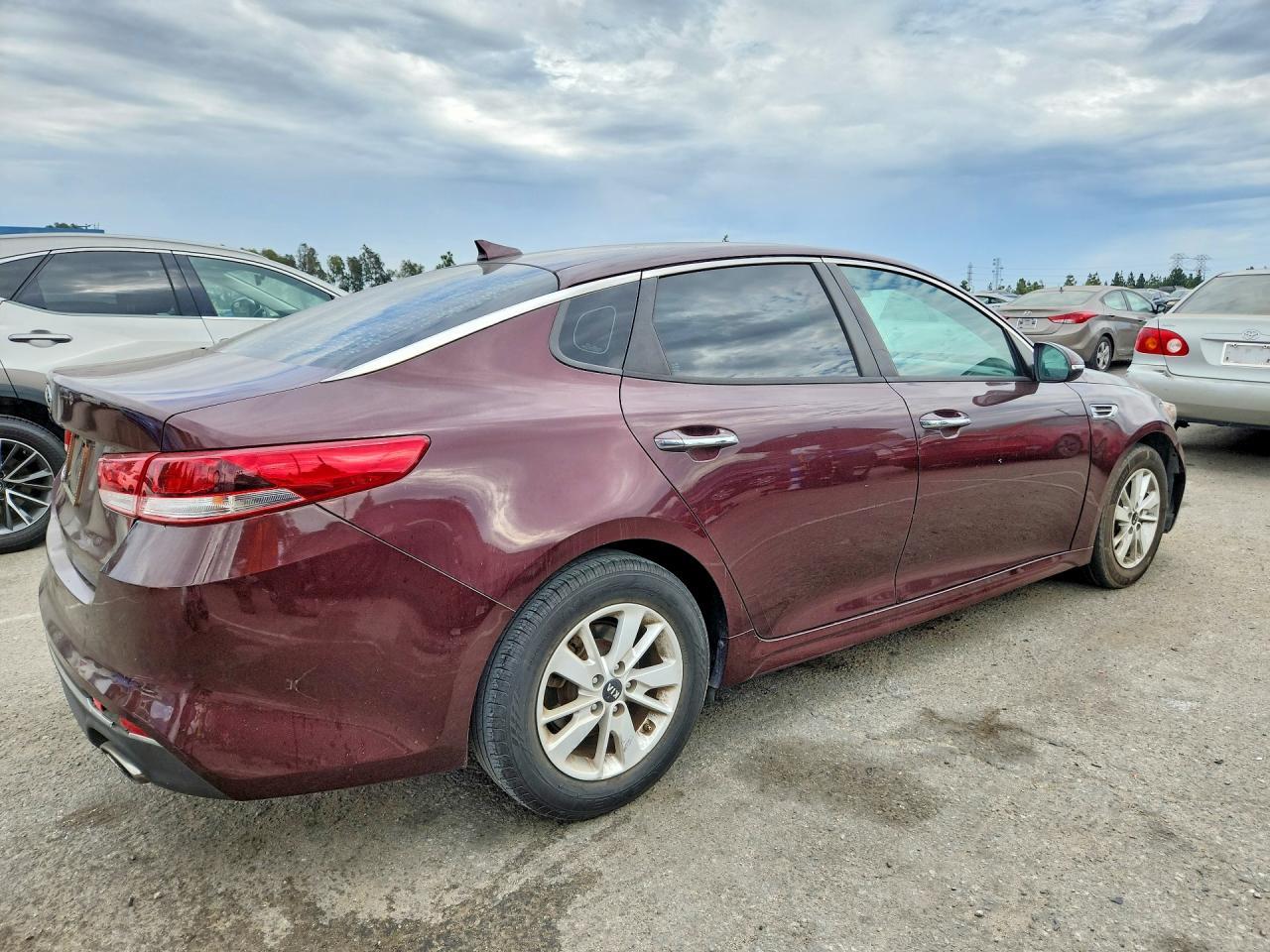 2018 KIA Optima, LX