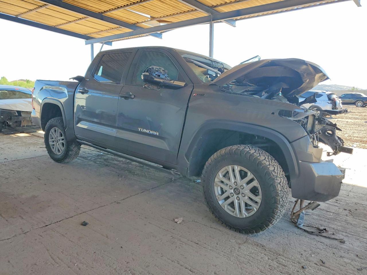 2024 Toyota Tundra, SR5
