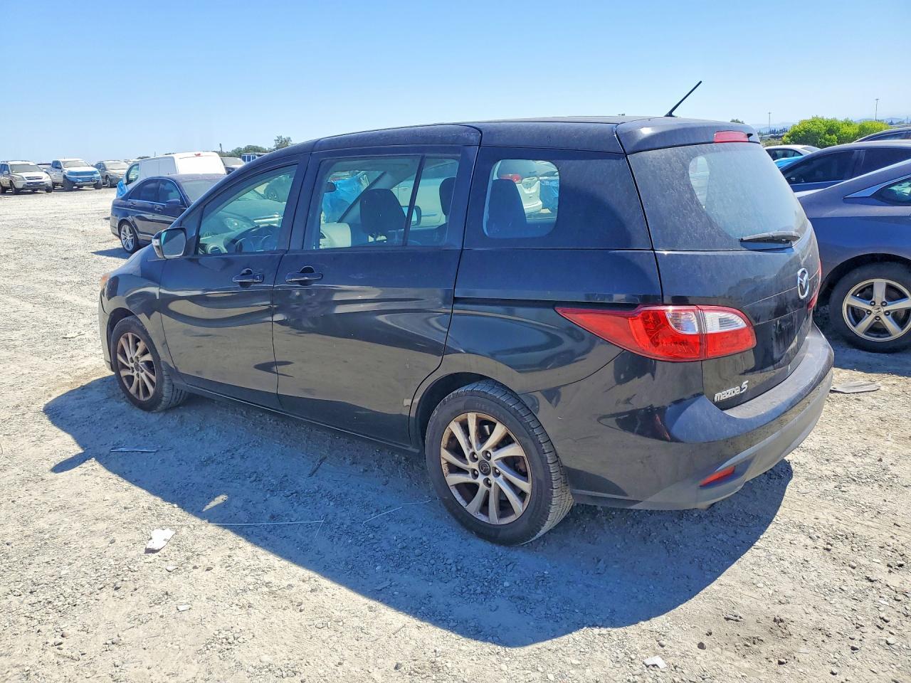 2015 Mazda 5, Sport
