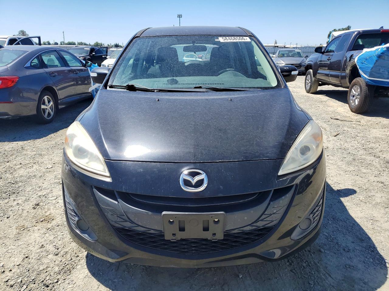 2015 Mazda 5, Sport