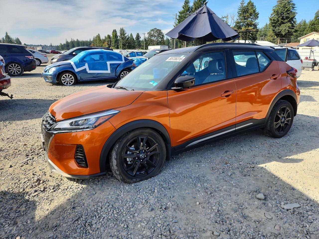 2023 Nissan Kicks, SR