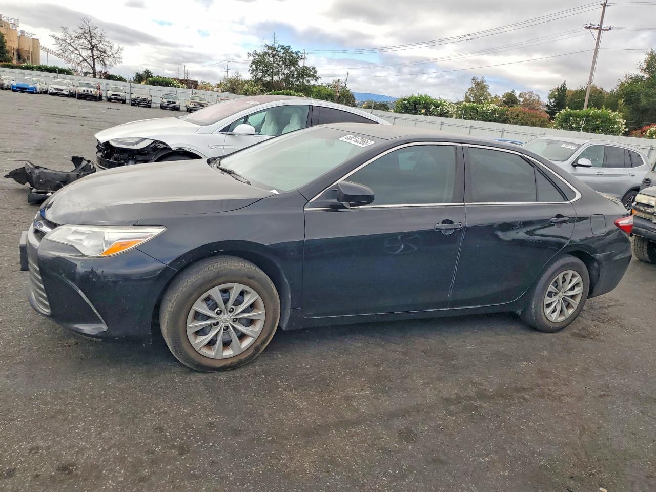 2017 Toyota Camry, LE