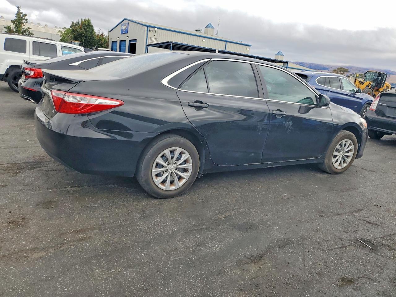 2017 Toyota Camry, LE