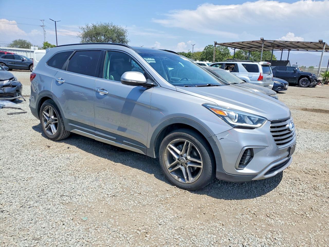 2017 Hyundai Santa Fe, Limite...