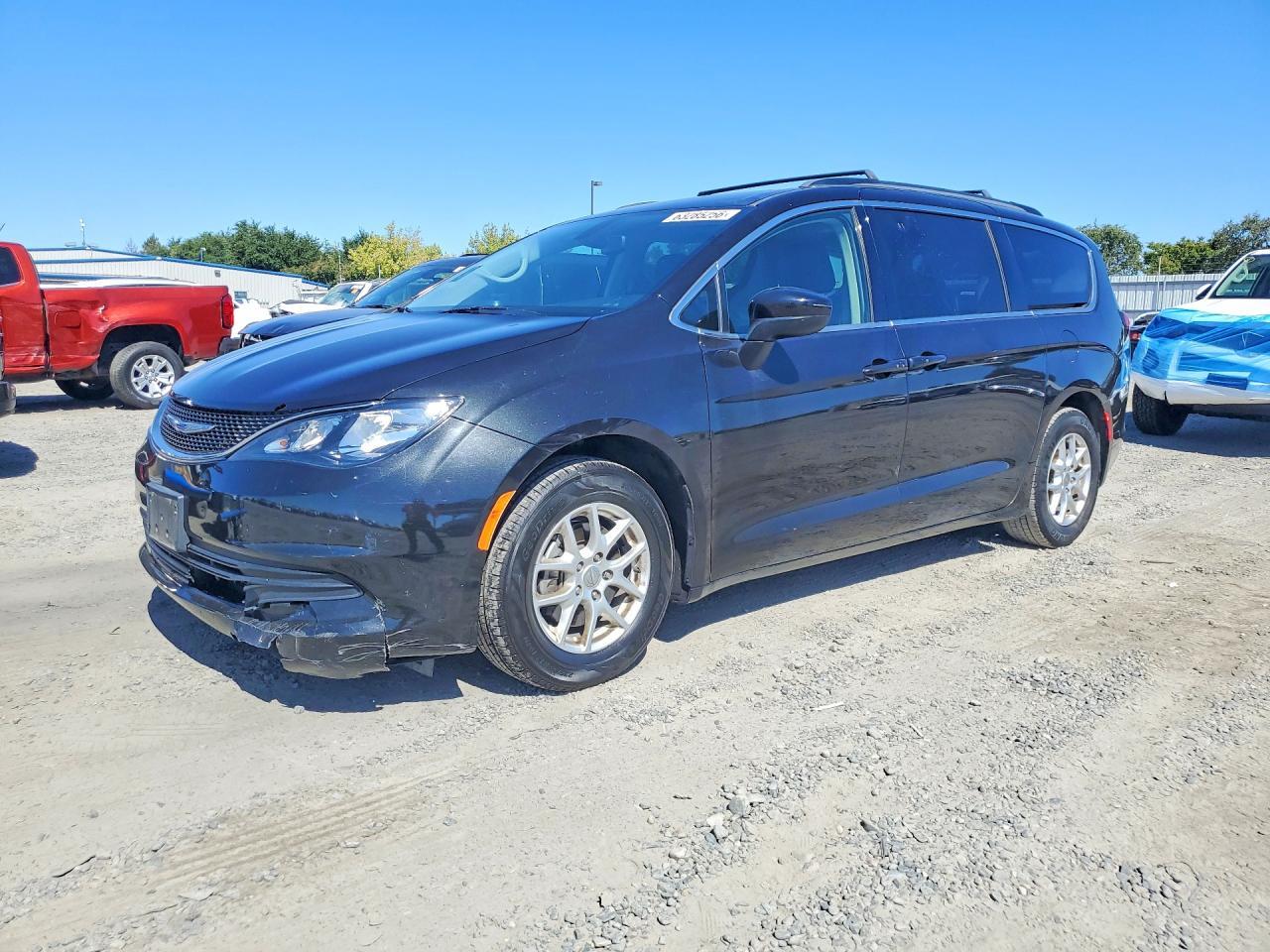 2020 Chrysler Voyager, Lxi