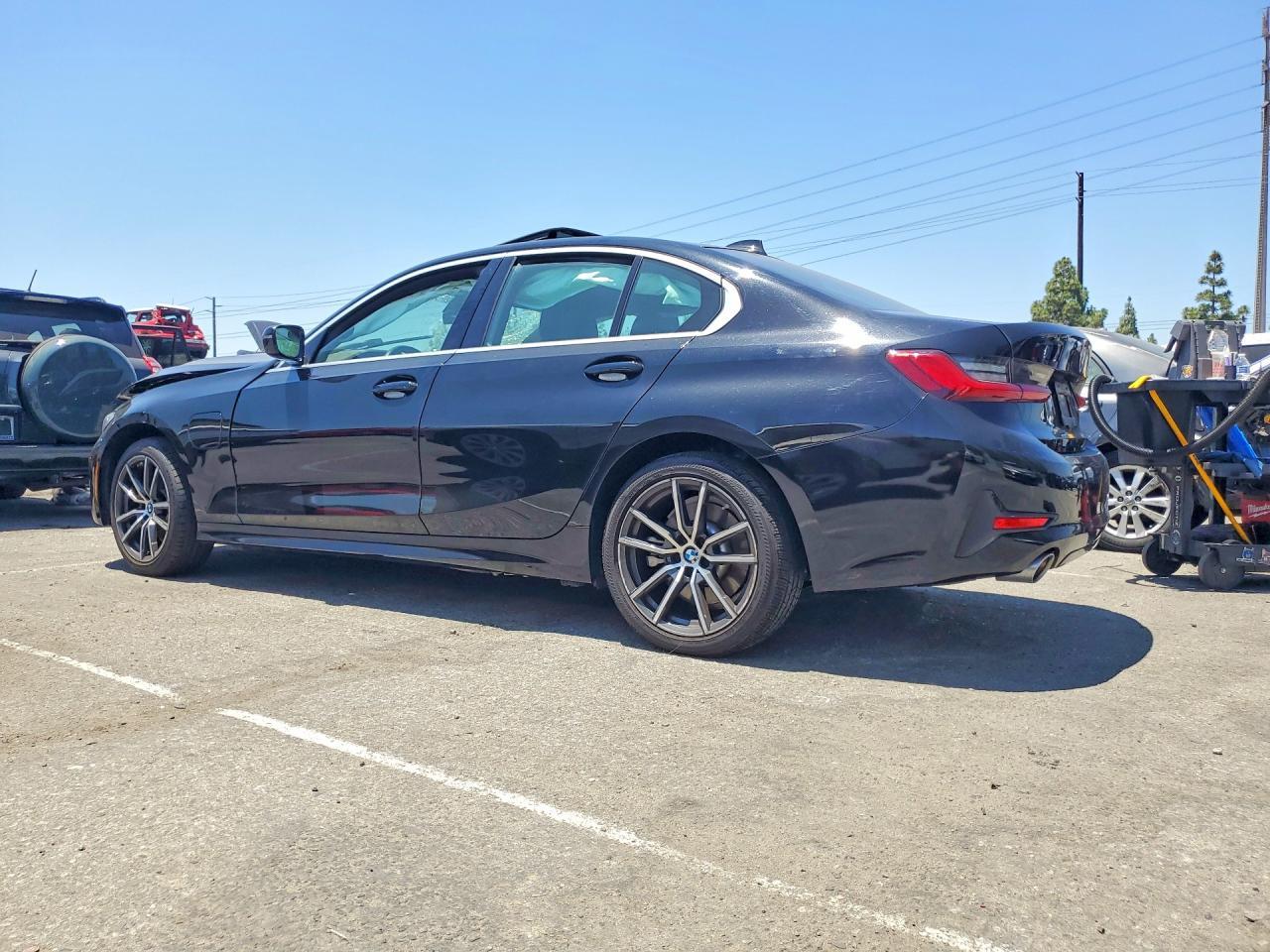 2021 BMW 3 Series, 330E