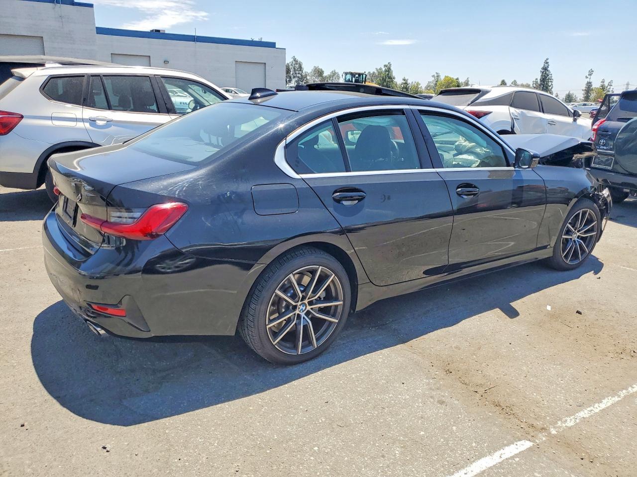 2021 BMW 3 Series, 330E