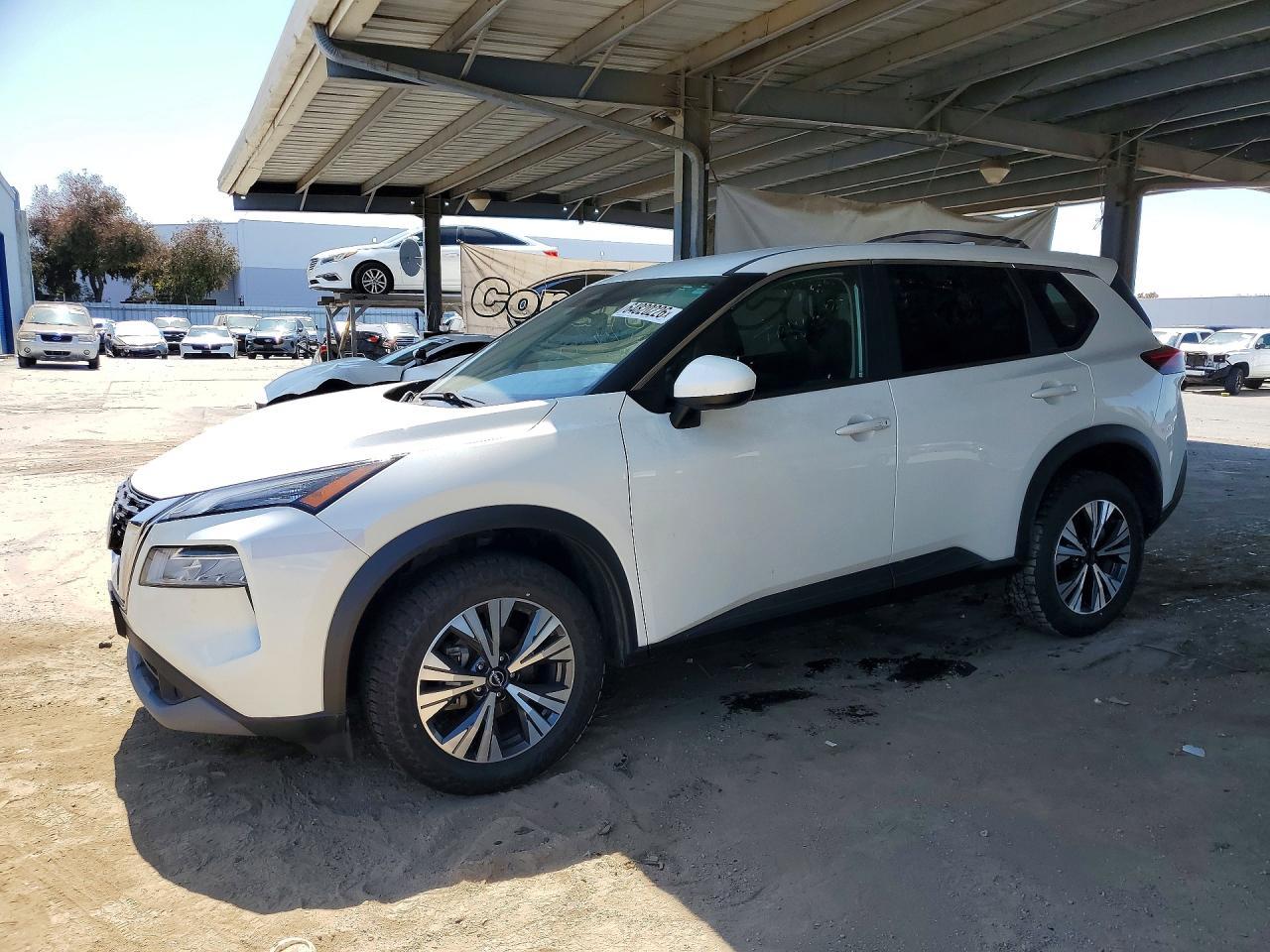 2023 Nissan Rogue, SV