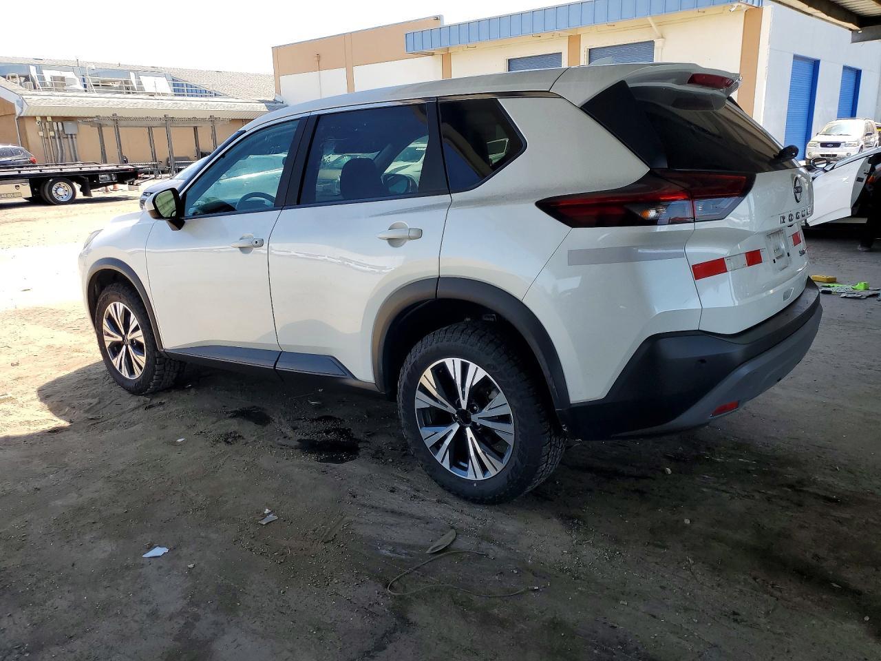 2023 Nissan Rogue, SV