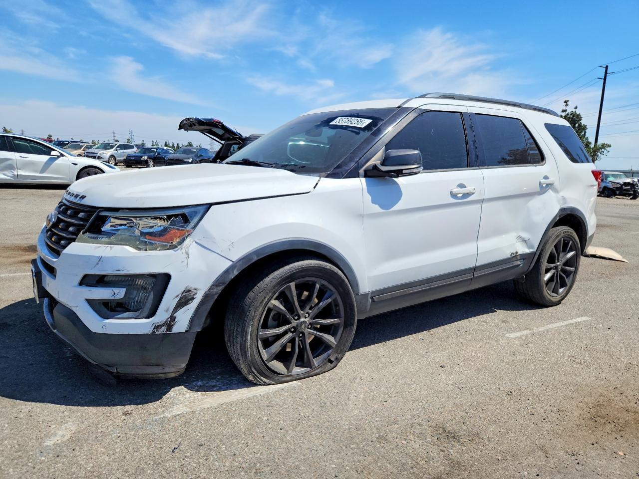 2017 Ford Explorer, Xlt