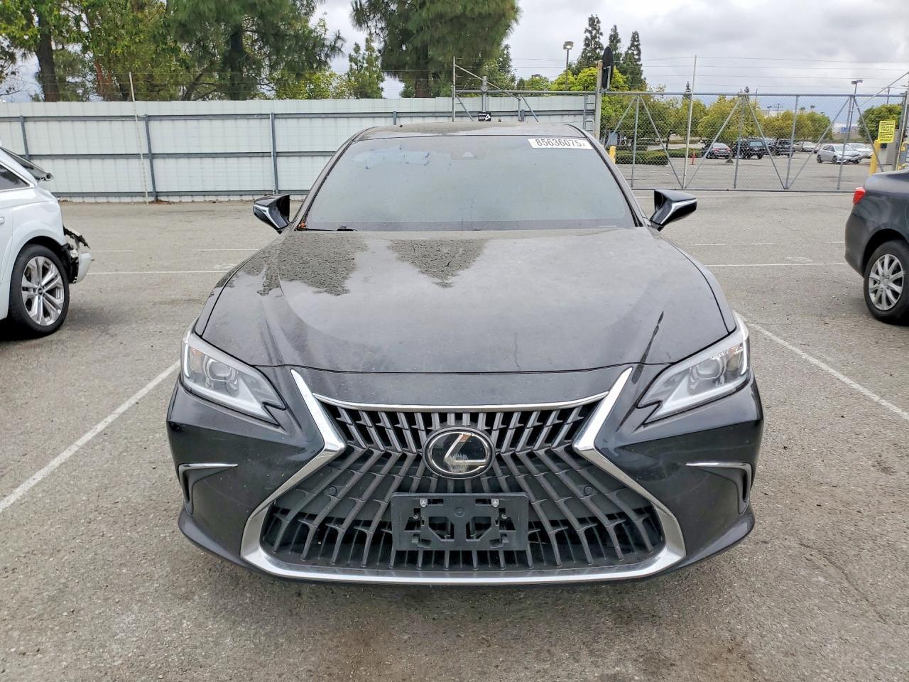2024 Lexus ES, Base