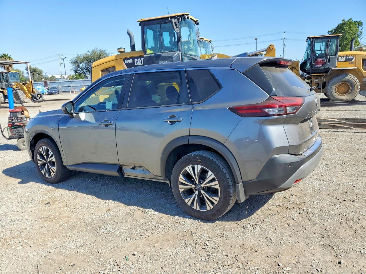 2023 Nissan Rogue, SV