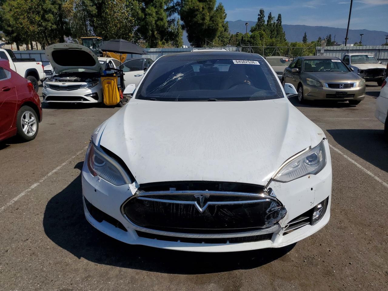 2015 Tesla MODEL S
