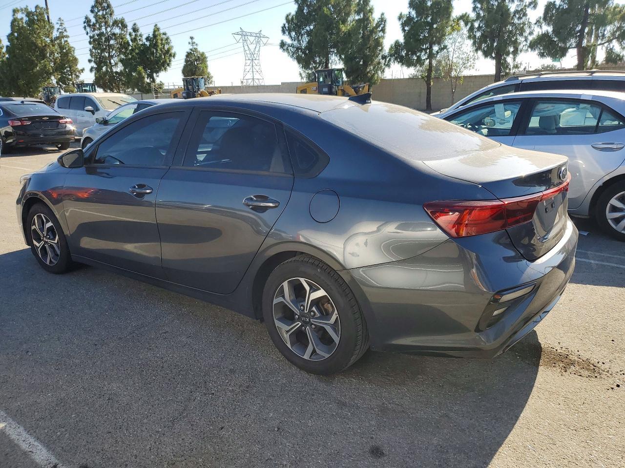 2021 KIA Forte, Lxs