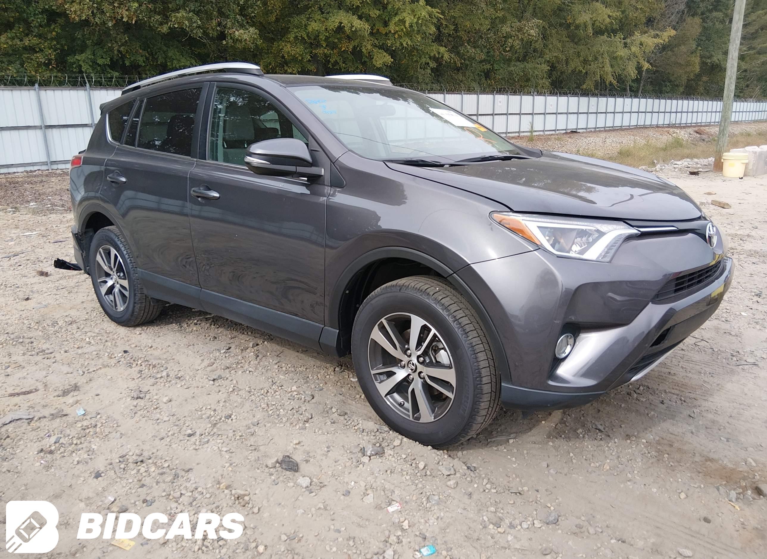 2016 Toyota RAV4, Xle