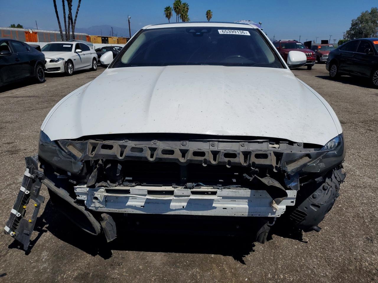 2018 Jaguar XE