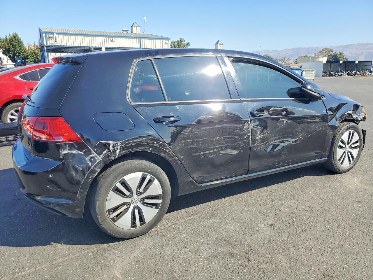 2017 Volkswagen Golf, S