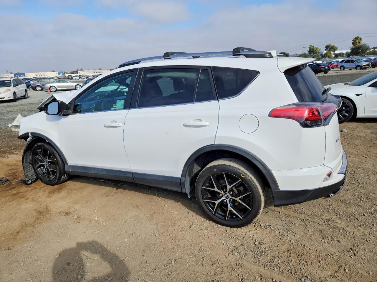 2017 Toyota RAV4, SE