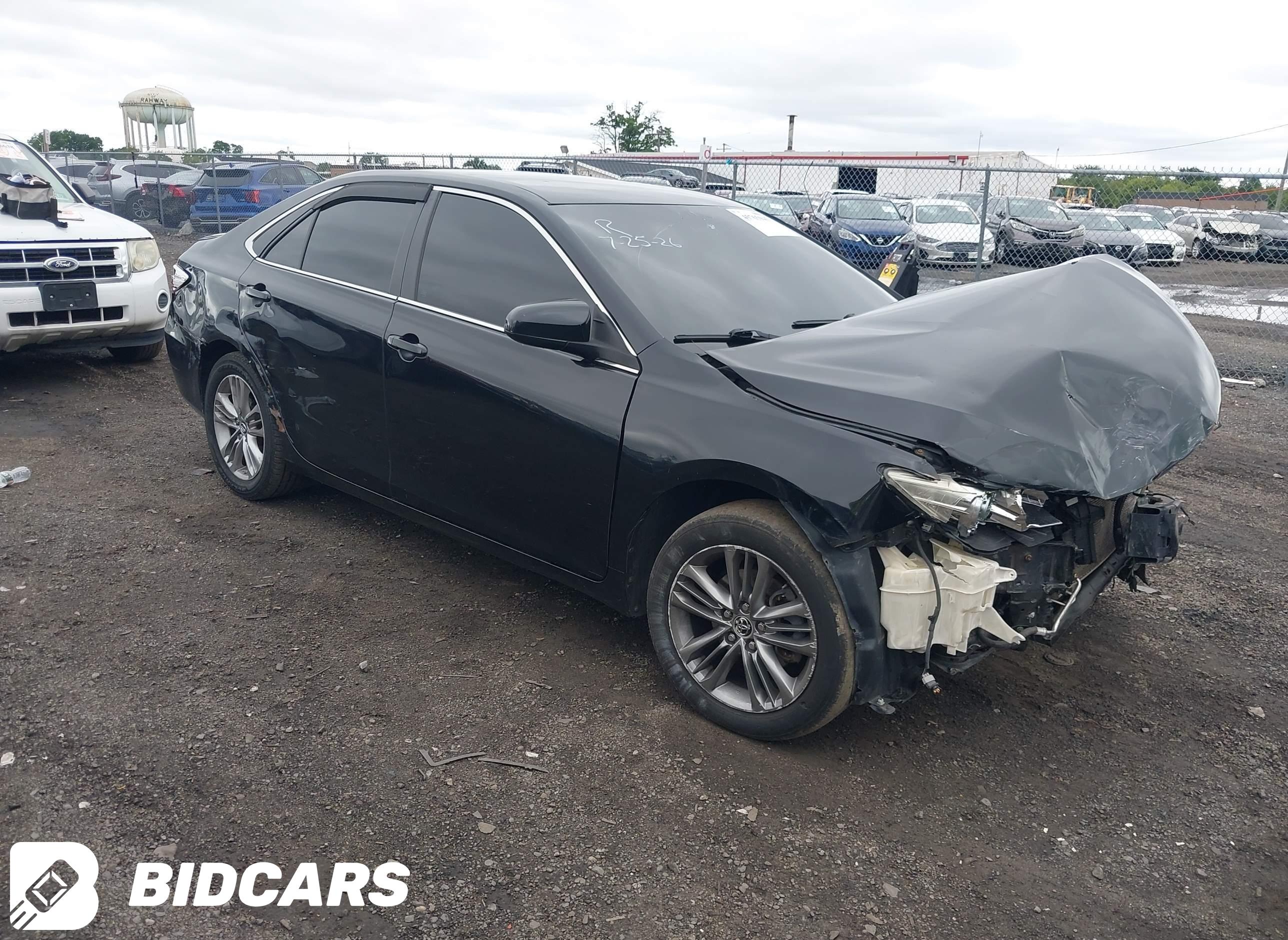 2015 Toyota Camry, SE