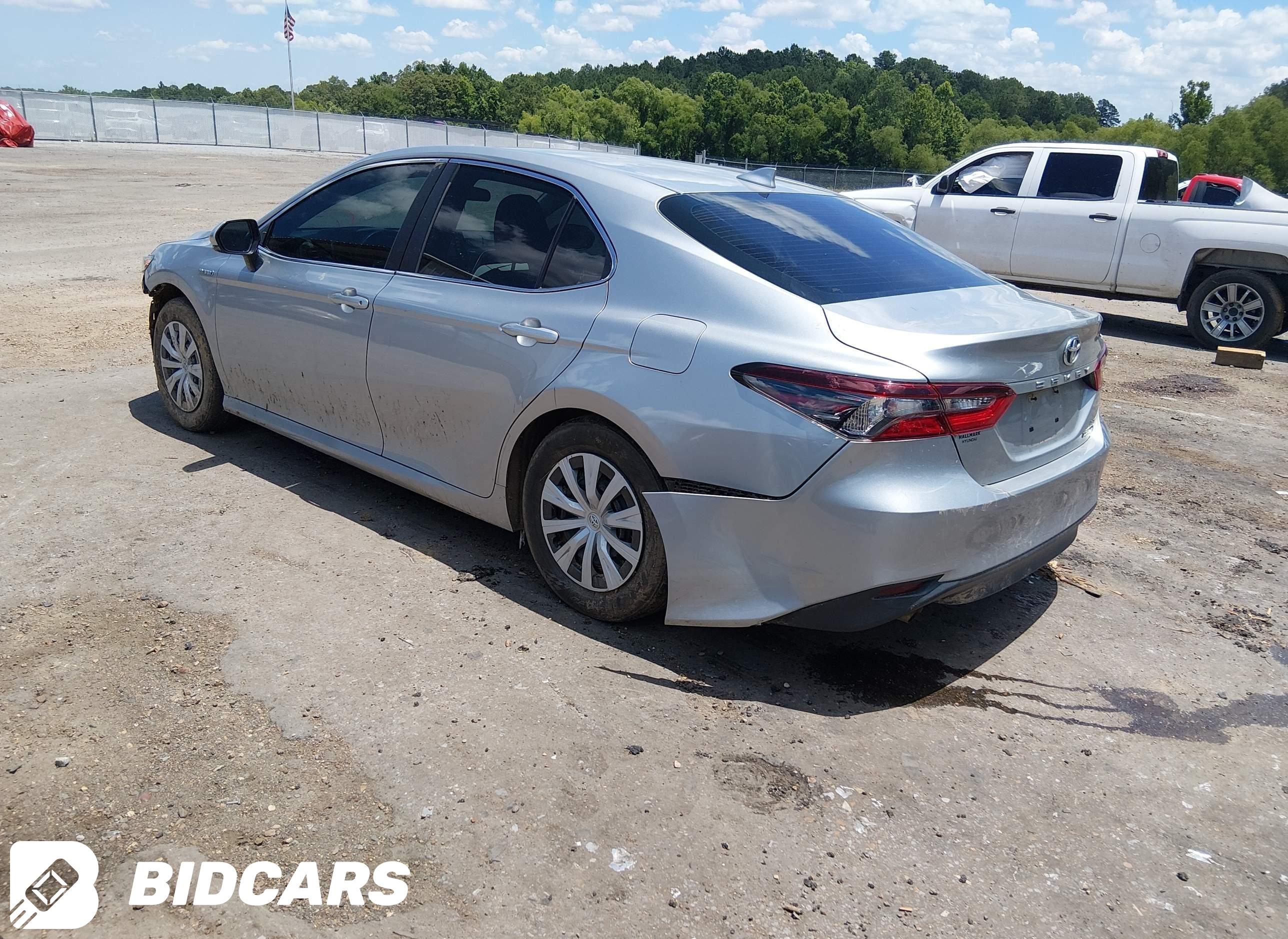 2021 Toyota Camry, Le Hybrid