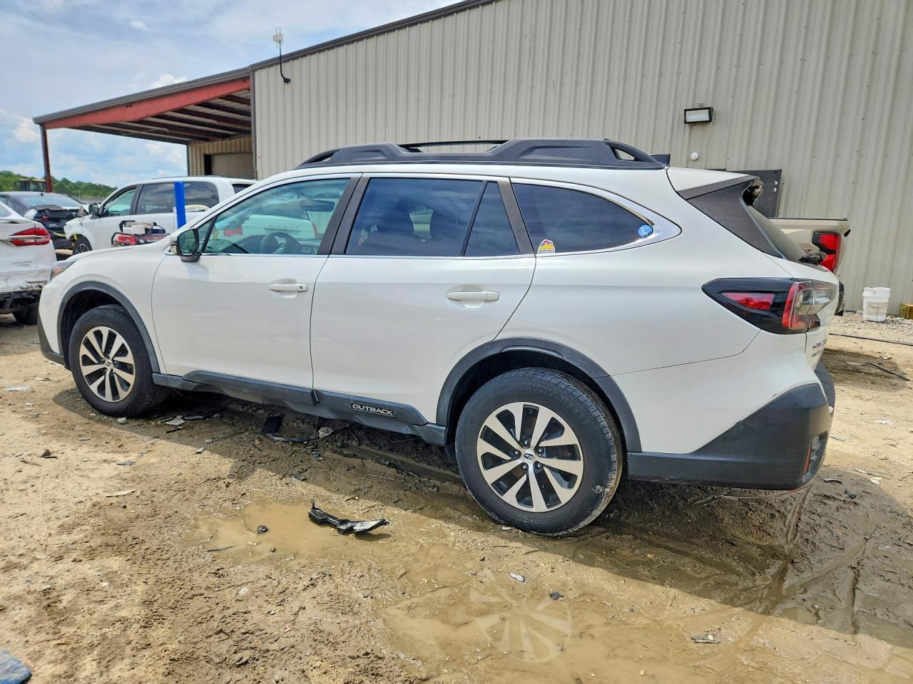 2020 Subaru Outback, Premium