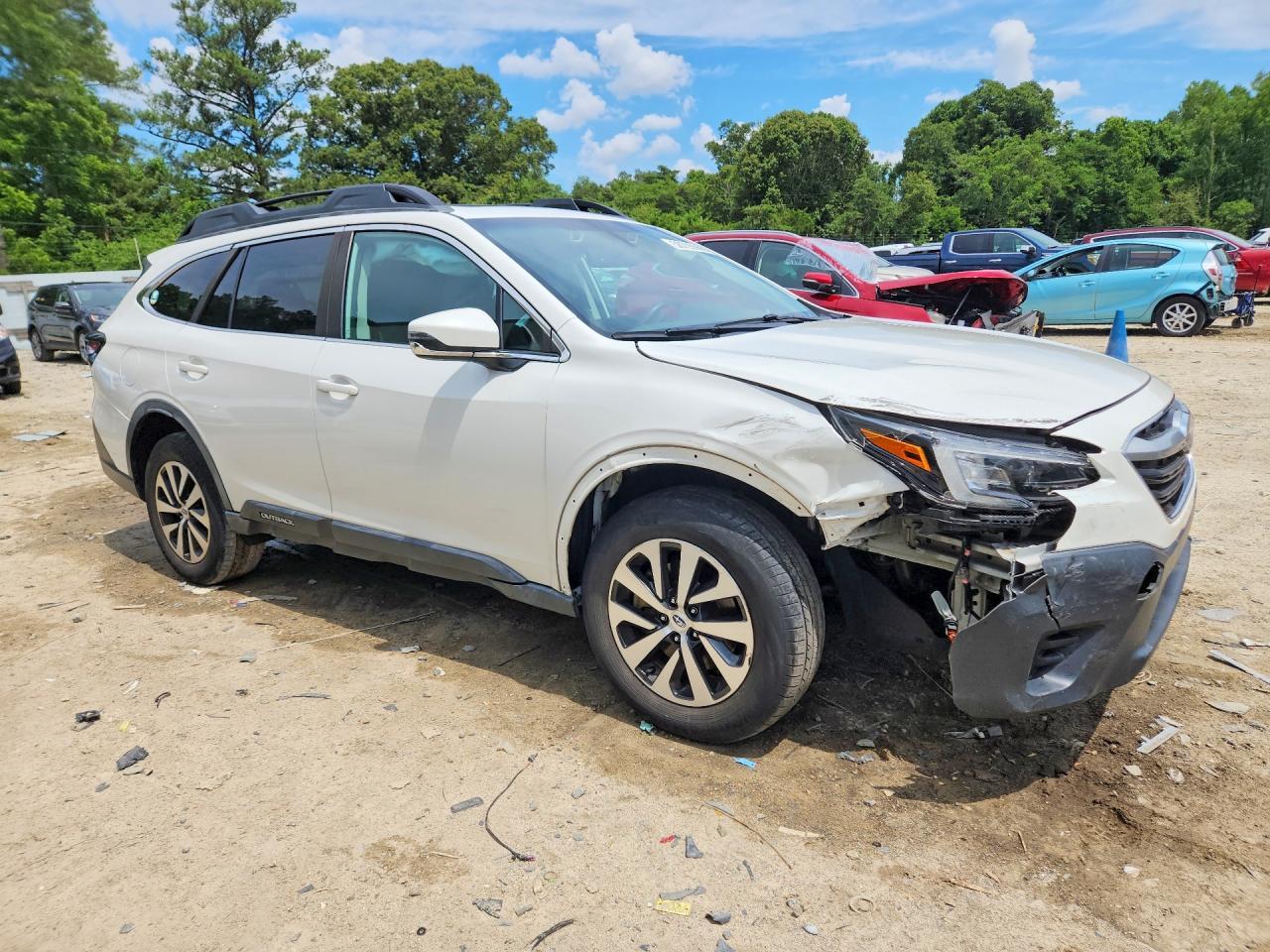 2020 Subaru Outback, Premium