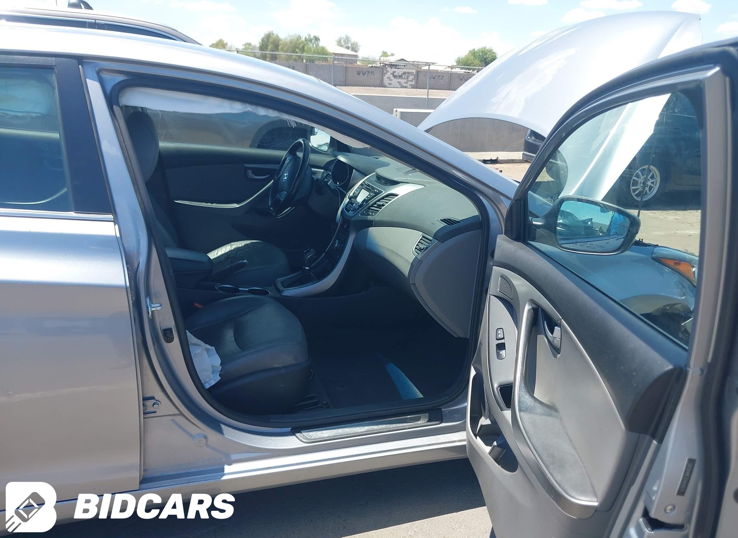 2016 Hyundai Elantra, Limited
