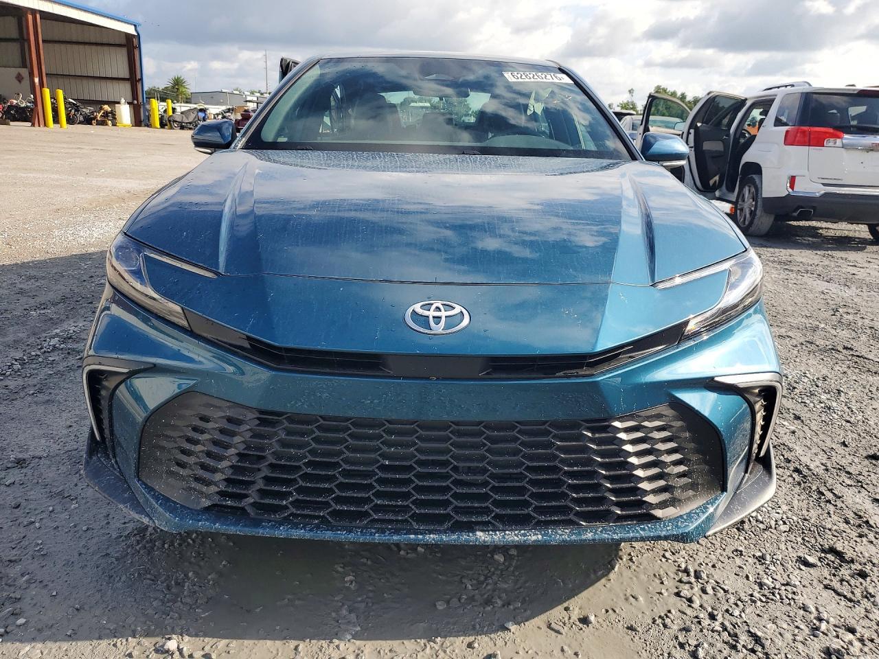 2026 Toyota Camry, SE