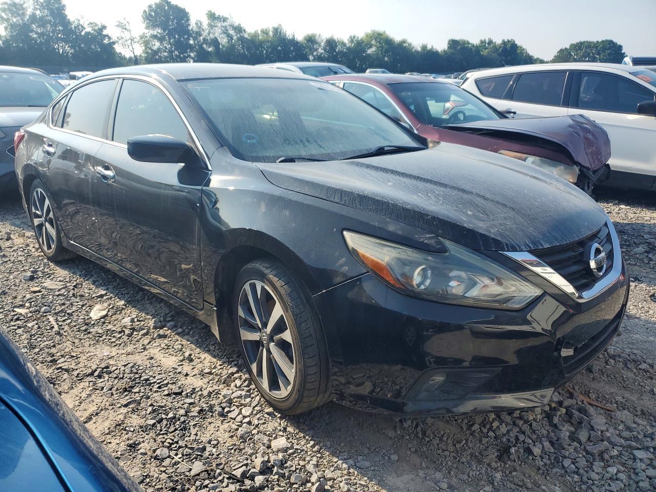 2017 Nissan Altima, 2.5 SR