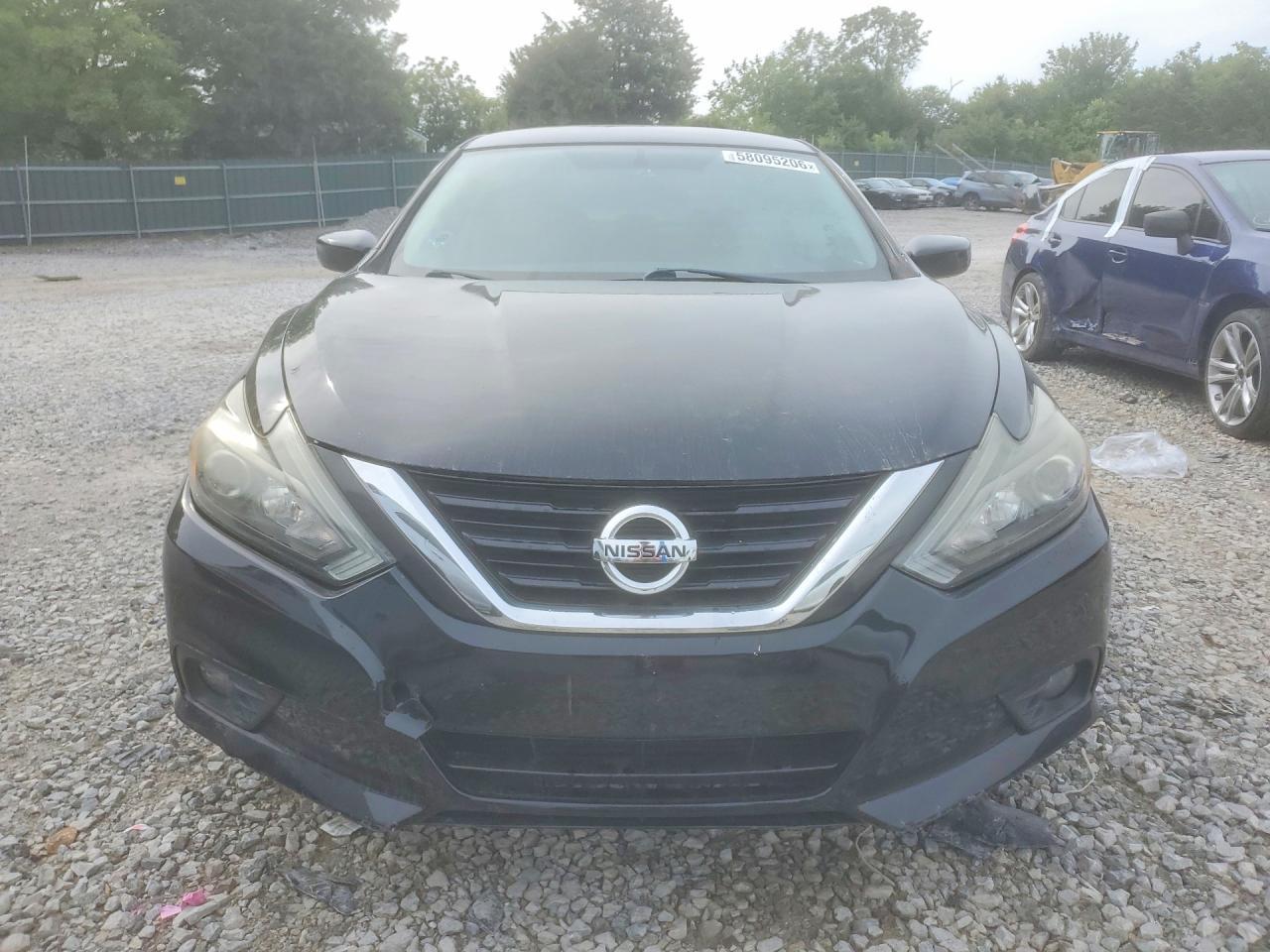 2017 Nissan Altima, 2.5 SR