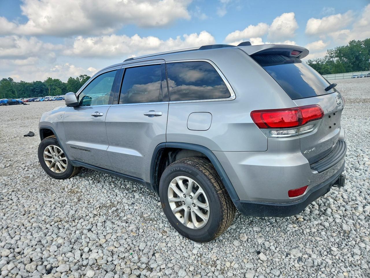 2021 Jeep Grand Cherokee, Laredo