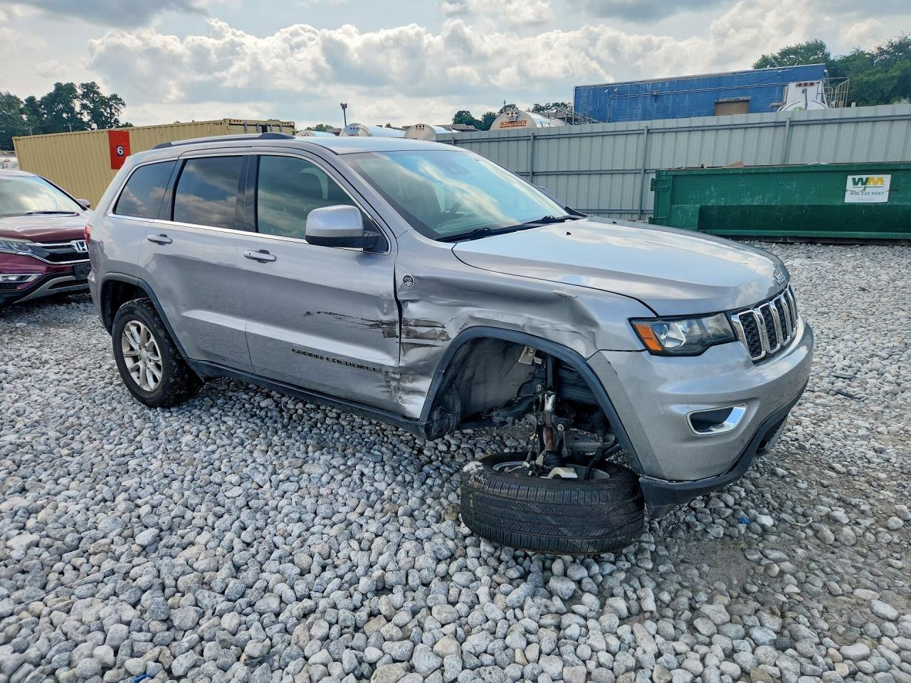 2021 Jeep Grand Cherokee, Laredo