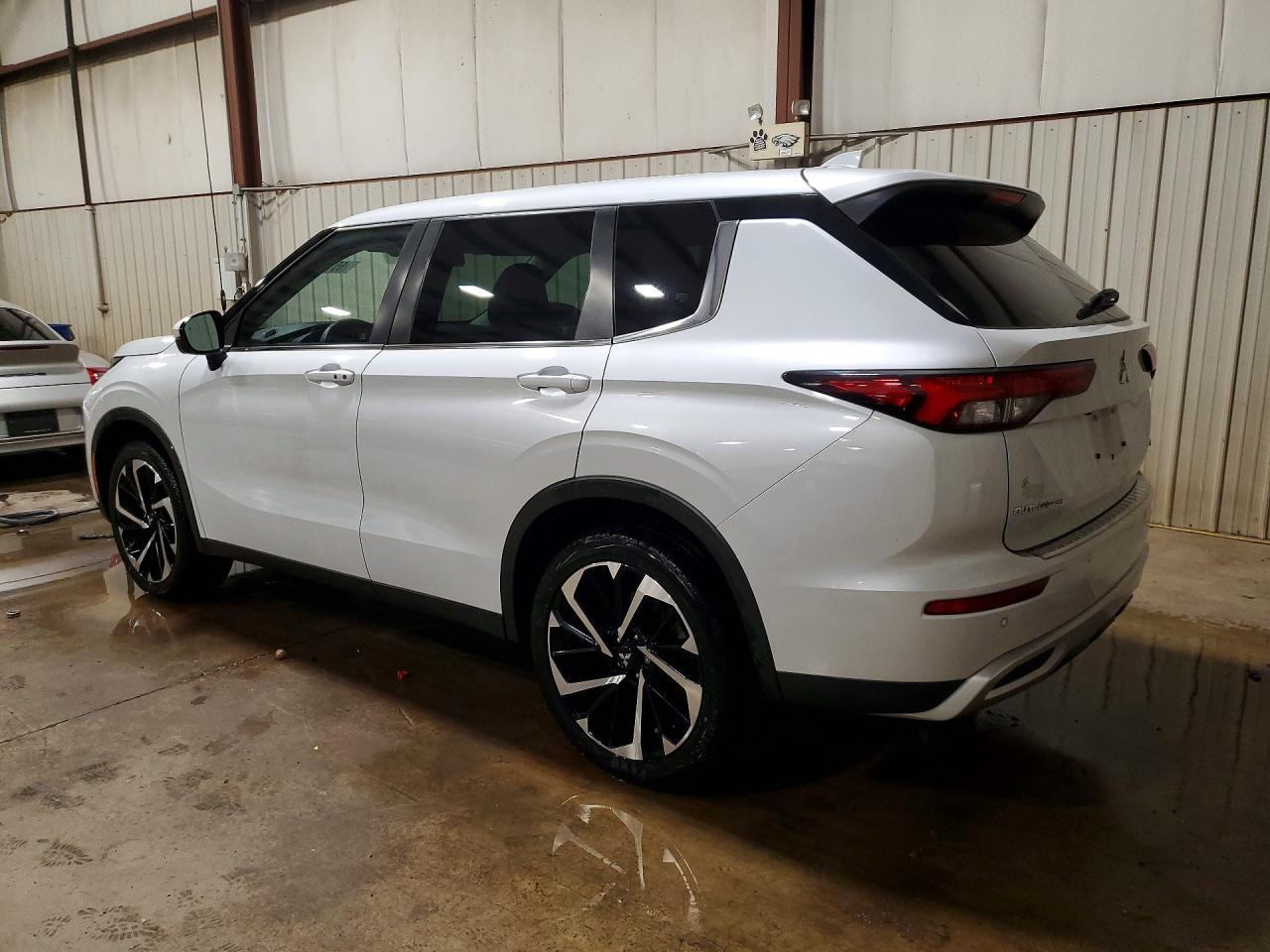 2022 Mitsubishi Outlander, SE