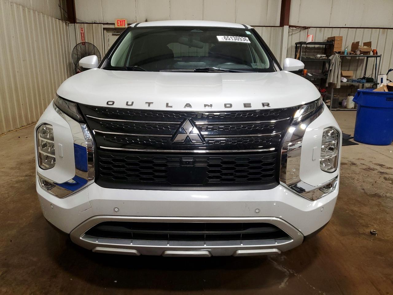 2022 Mitsubishi Outlander, SE