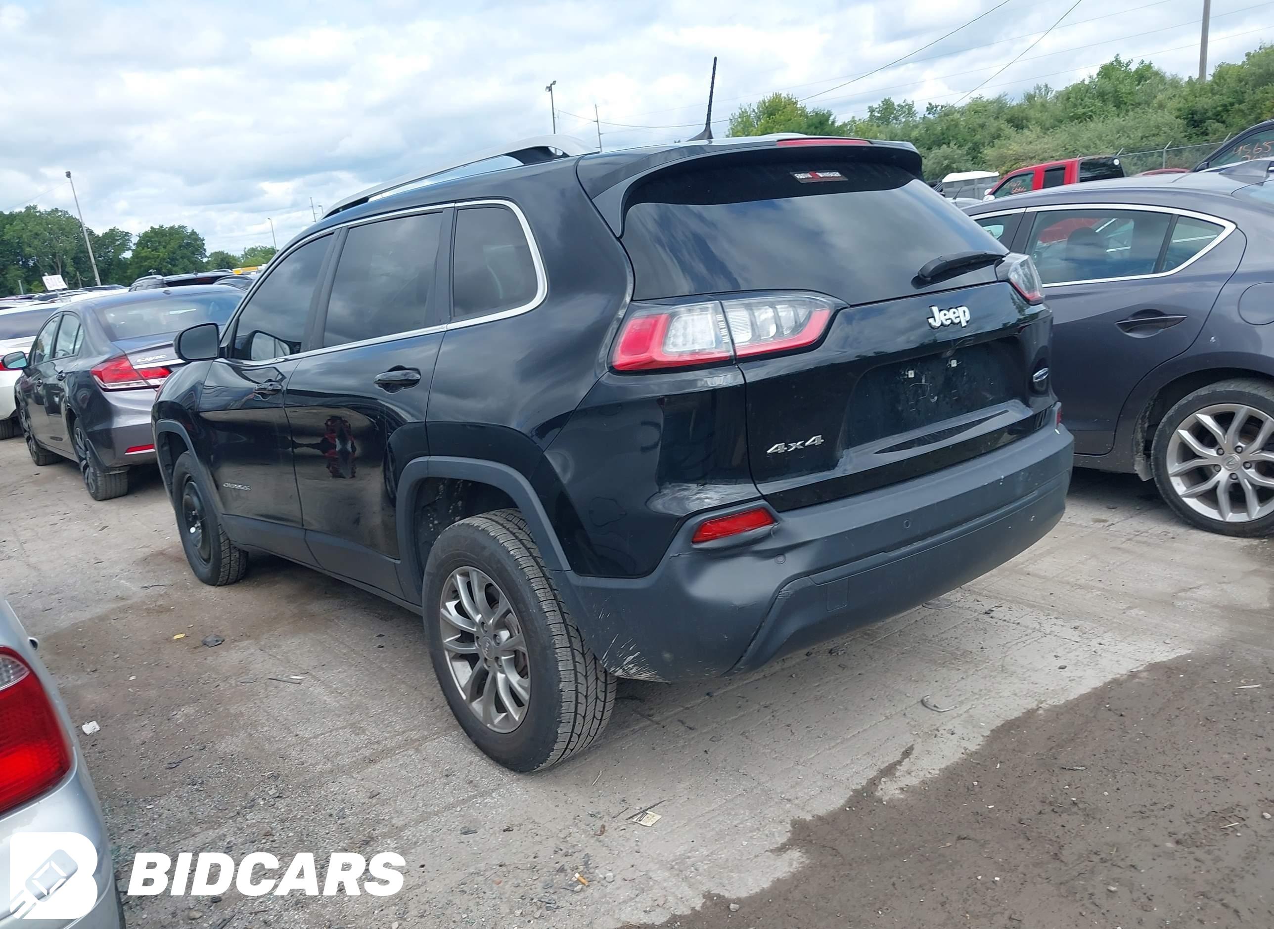 2019 Jeep Cherokee, Latitude...