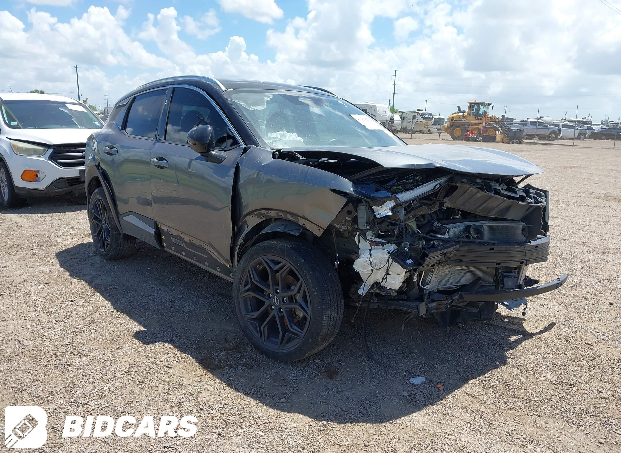 2025 Nissan Kicks, Sr Fwd