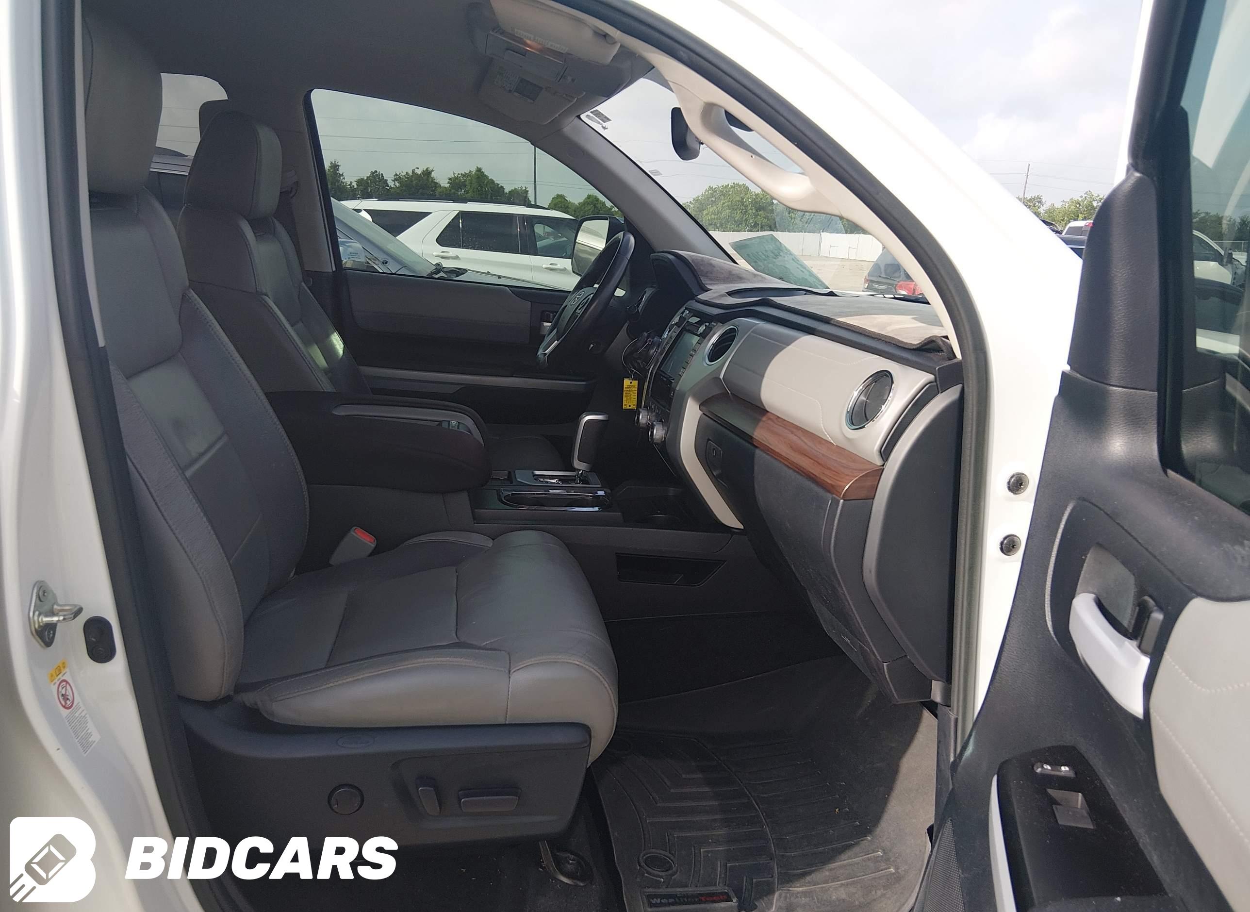 2018 Toyota Tundra, Limited 5...