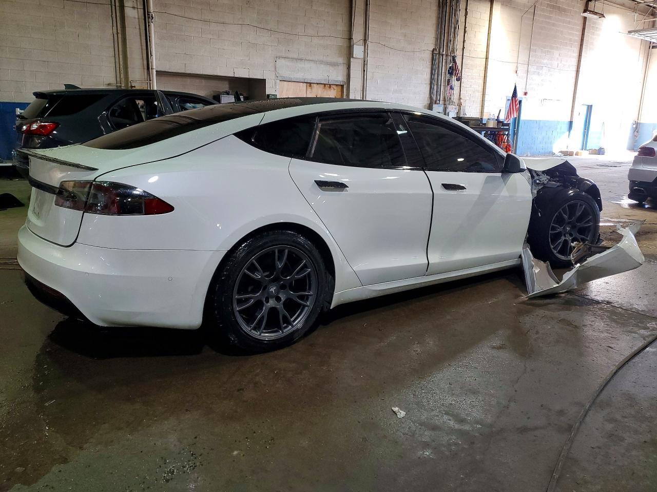 2022 Tesla MODEL S
