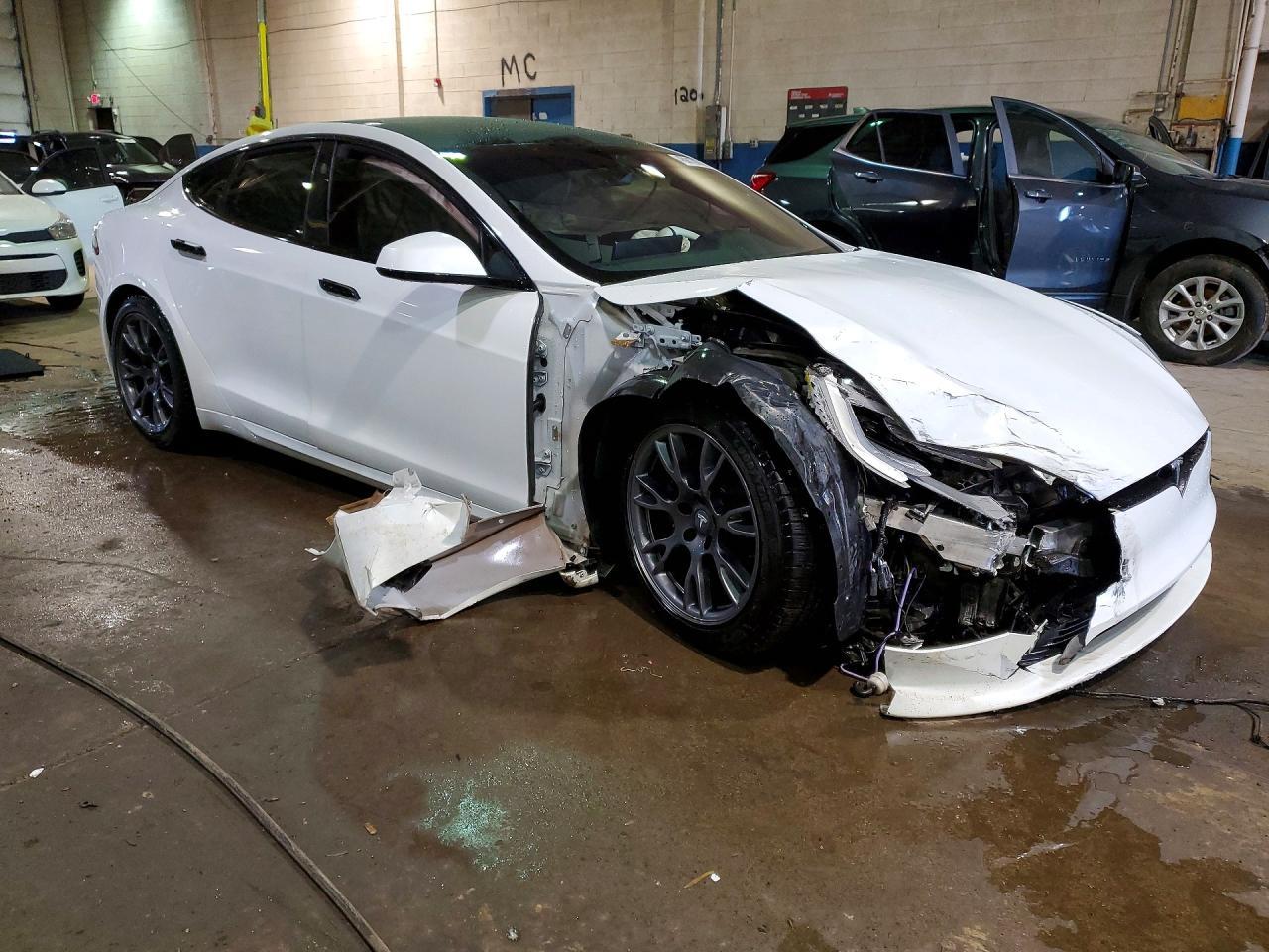 2022 Tesla MODEL S