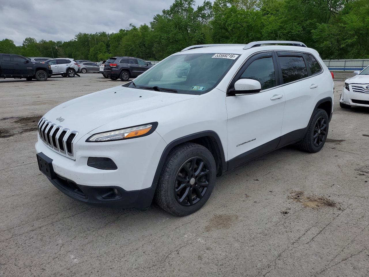 2017 Jeep Cherokee, Latitude