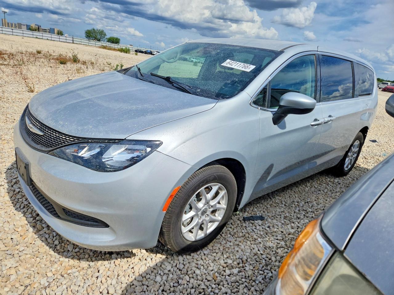 2023 Chrysler Voyager, LX