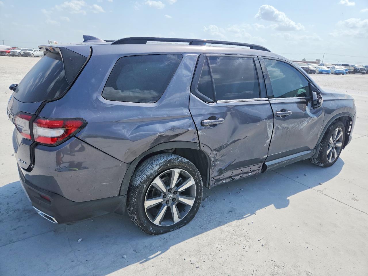 2025 Honda Pilot, Elite