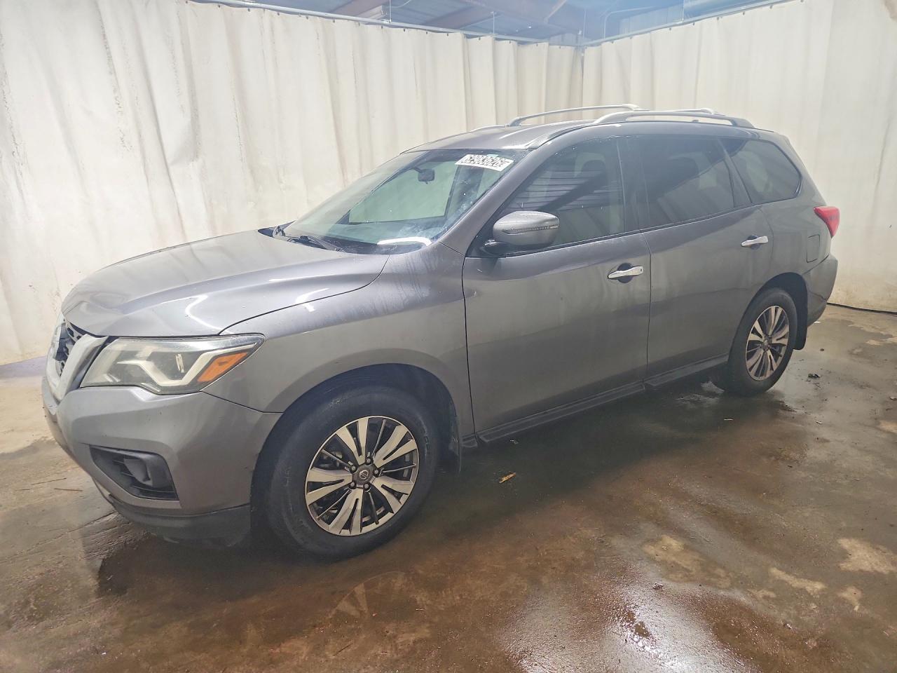 2019 Nissan Pathfinder, S
