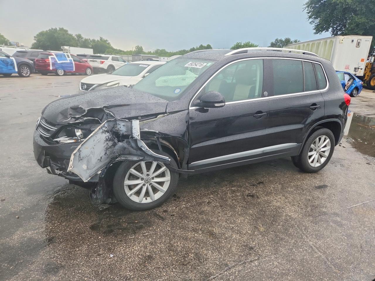 2017 Volkswagen Tiguan, Wolfs...