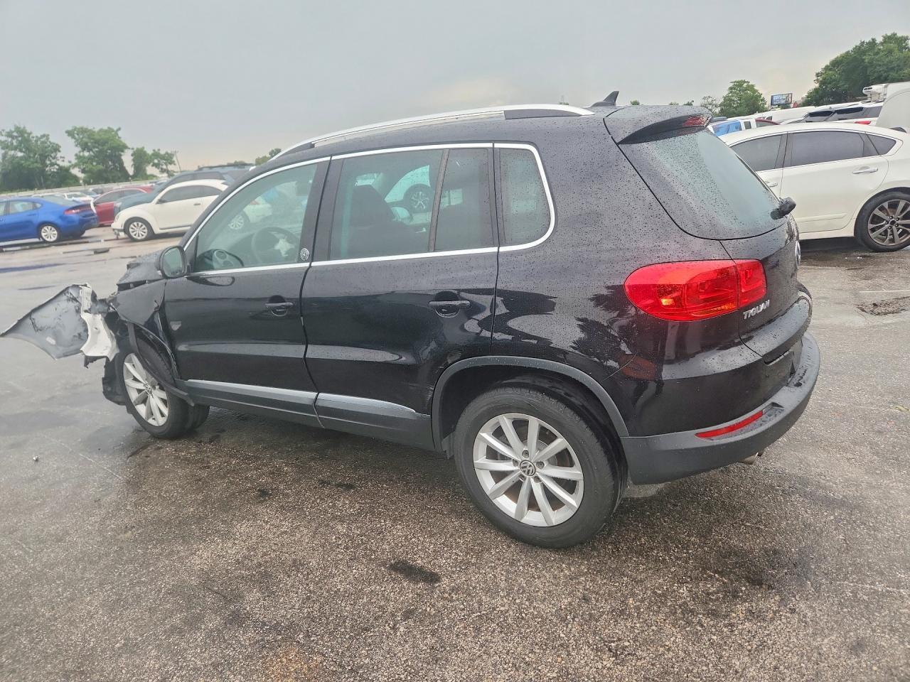 2017 Volkswagen Tiguan, Wolfs...