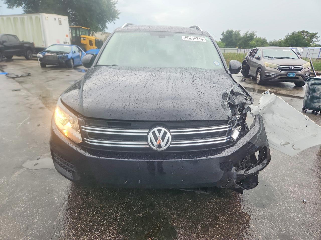 2017 Volkswagen Tiguan, Wolfs...