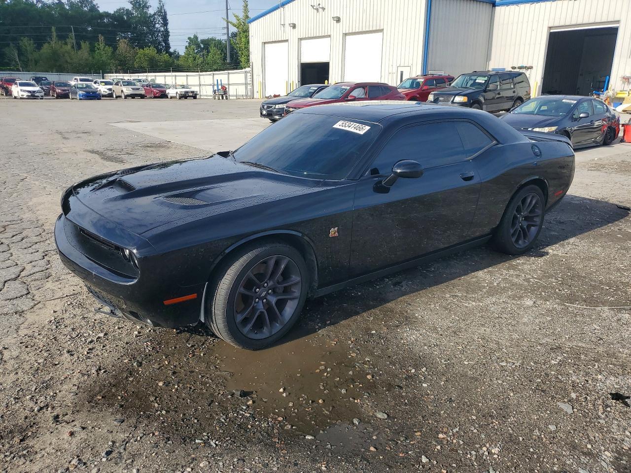 2022 Dodge Challenger, R