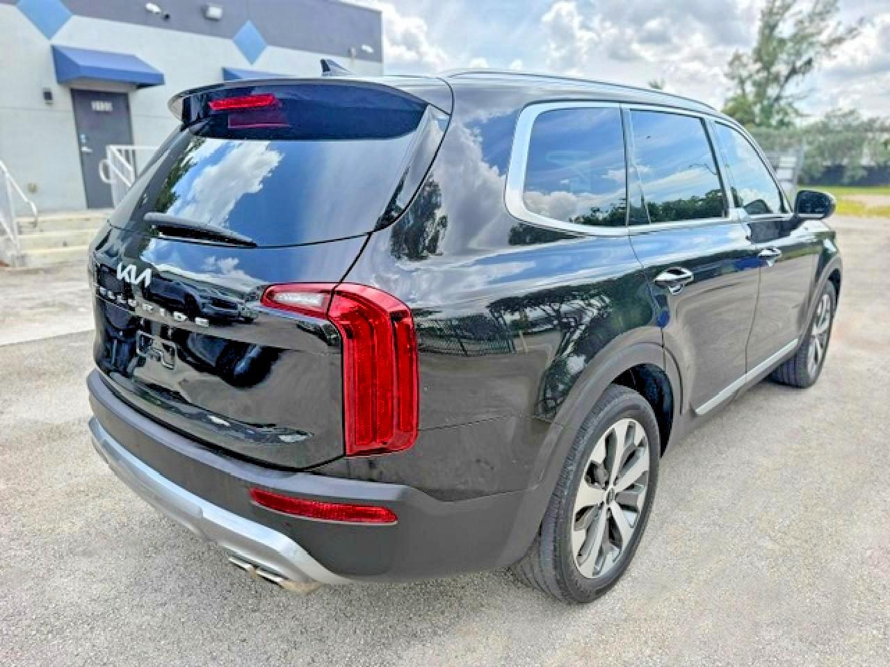 2022 KIA Telluride, S