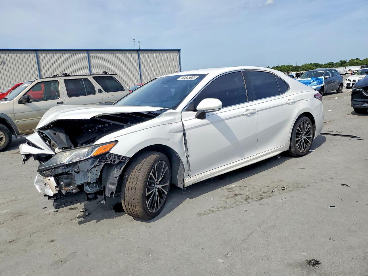 2018 Toyota Camry, SE